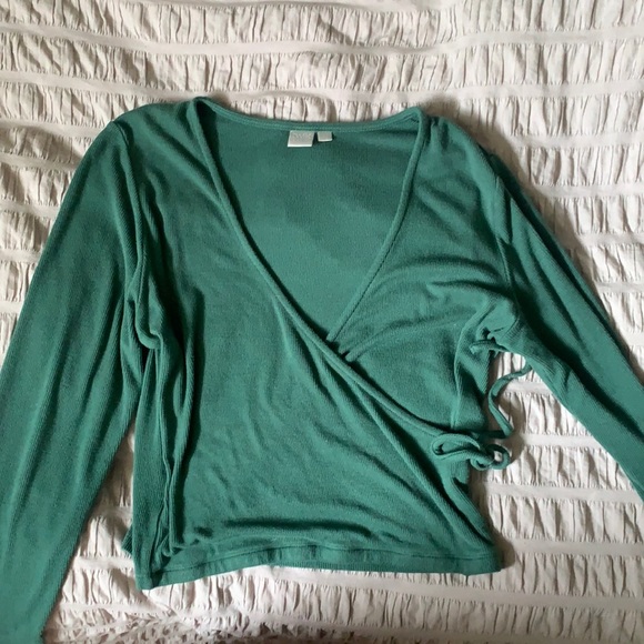 Long Sleeve - Picture 2 of 3